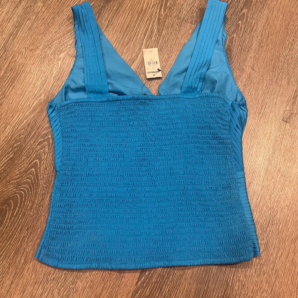 NEW Express top - Picture 2 of 5